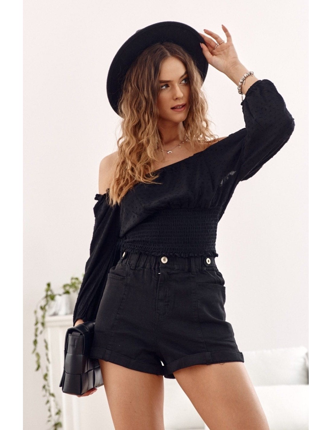 Kurze Shorts mit Bündchen, schwarz 2011 – Online-Shop – Boutique